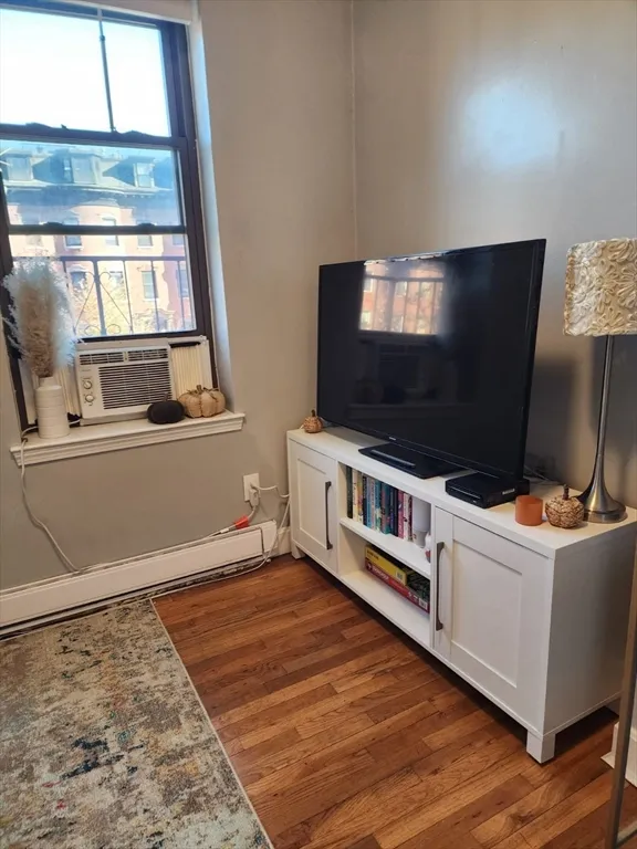 3 bed, 1 bath apartment for rent at 469 Massachusetts Ave Unit 3, Roxbury — photo 6 of 28