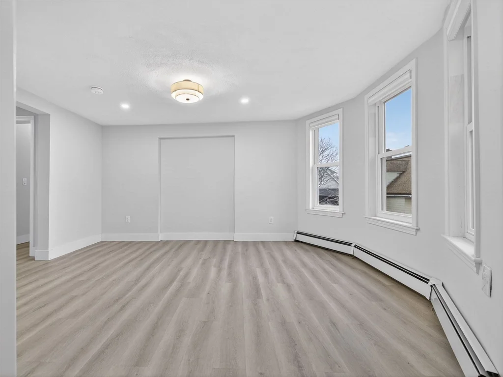 2 bed, 1 bath apartment for rent at 469 Medford St Unit 2, Winter Hill — photo 5 of 14
