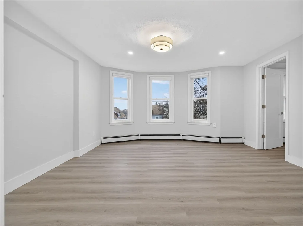 2 bed, 1 bath apartment for rent at 469 Medford St Unit 2, Winter Hill — photo 3 of 14
