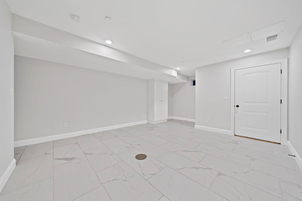 2 bed, 3 bath apartment for rent at 469 Sherman St Unit 9, Canton Junction — photo 31 of 39