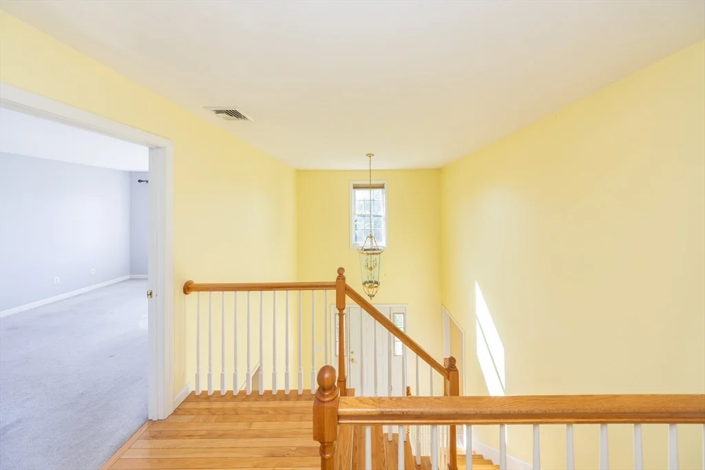 3 bed, 2 bath apartment for rent at 469 Walnut St, Shrewsbury — photo 20 of 34