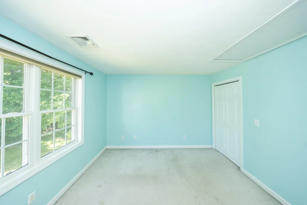 3 bed, 2 bath apartment for rent at 469 Walnut St, Shrewsbury — photo 24 of 34