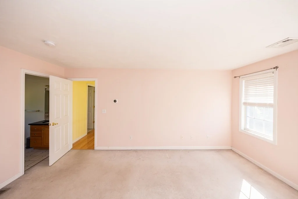 3 bed, 2 bath apartment for rent at 469 Walnut St, Shrewsbury — photo 27 of 34