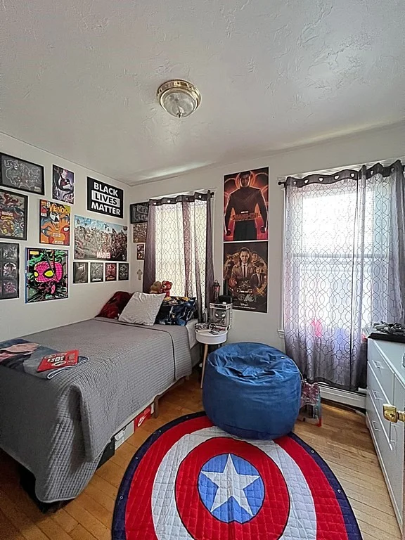 3 bed, 1 bath apartment for rent at 469 Windsor St Unit 2, Wellington-Harrington — photo 5 of 8