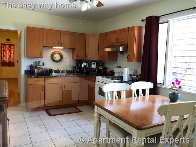 2 bed, 1 bath apartment for rent at 46A Partridge Ave, Magoun Square — photo 2 of 9