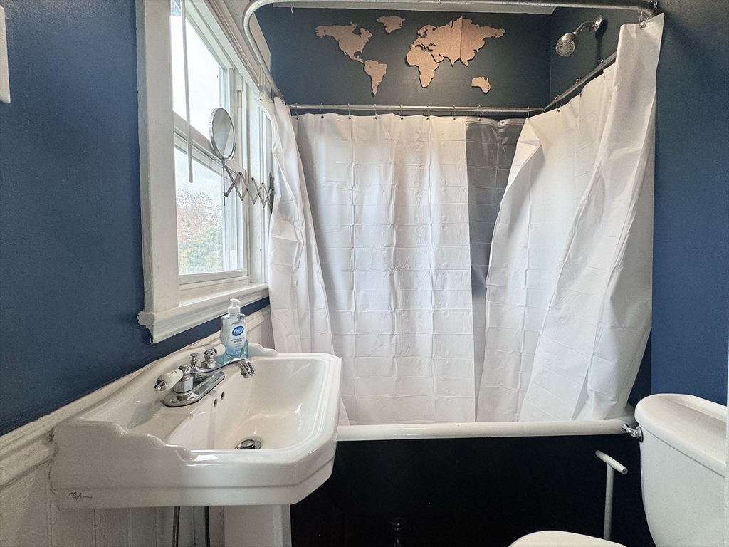 2 bed, 1 bath apartment for rent at 47 1/2 Jamaica St Unit 2, Jamaica Plain — photo 5 of 12