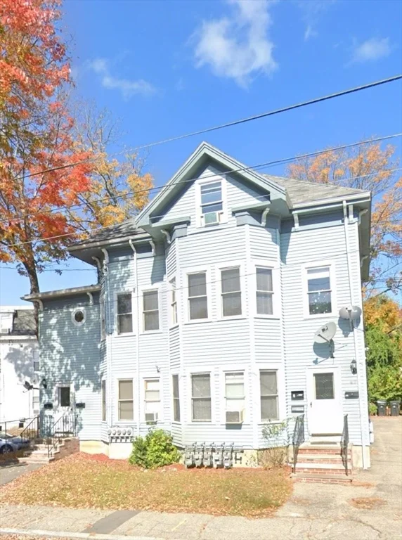 1 bed, 1 bath apartment for rent at 47 4th Ave Unit 1, Haverhill — photo 2 of 11