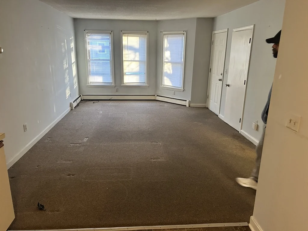 1 bed, 1 bath apartment for rent at 47 4th Ave Unit 1, Haverhill — photo 6 of 11
