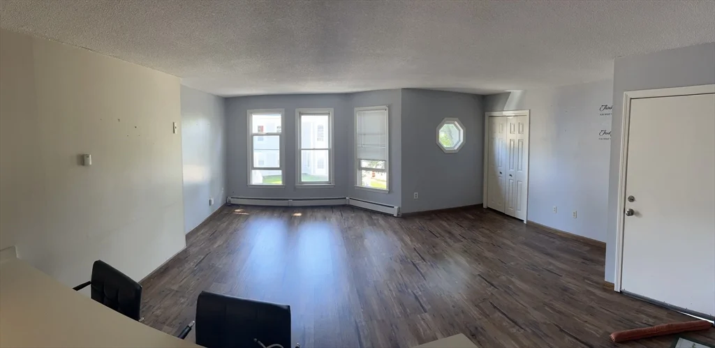2 bed, 1 bath apartment for rent at 47 4th Ave Unit 4, Haverhill — photo 4 of 8