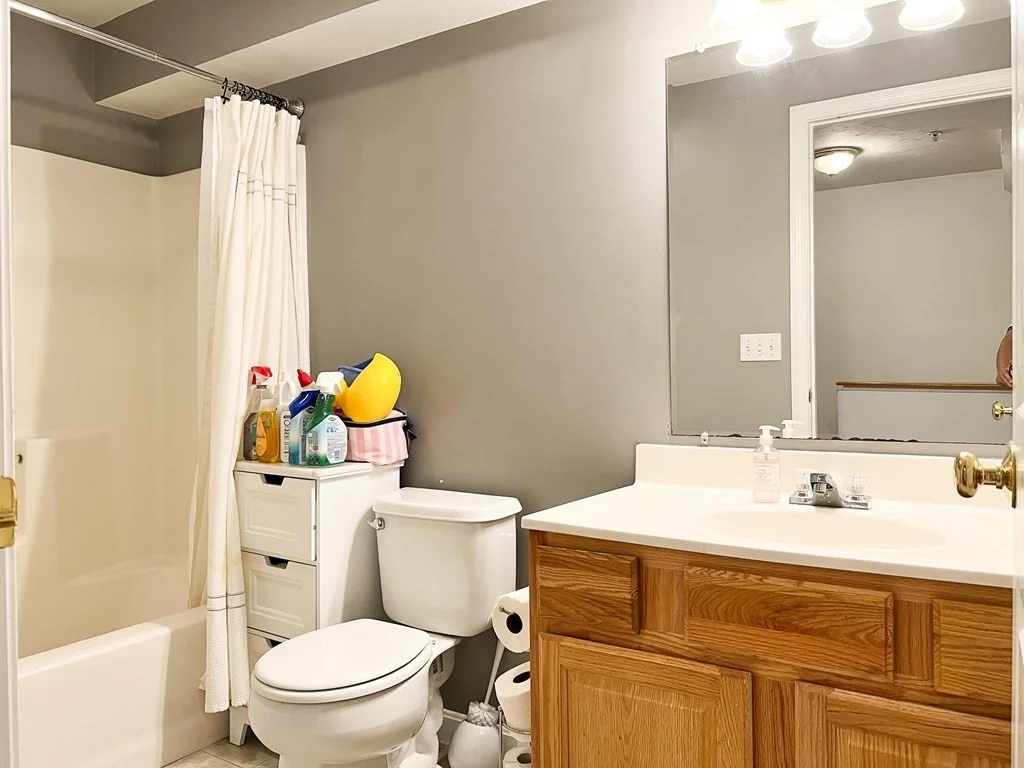 2 bed, 1 bath apartment for rent at 47 Alder St Unit 14, South Waltham — photo 5 of 5