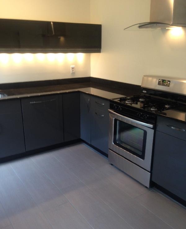 4 bed, 1.5 bath apartment for rent at 47 Algonquin Rd Unit 2, Chestnut Hill — photo 3 of 17