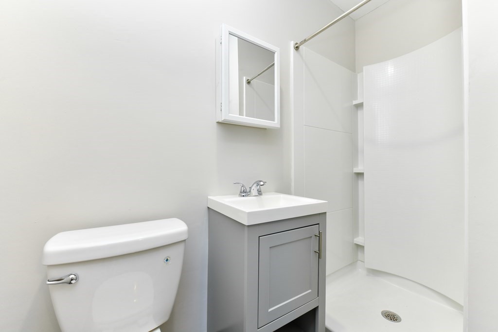 Studio bed, 1 bath apartment for rent at 47 Appleton St Unit 6, Quincy — photo 6 of 8