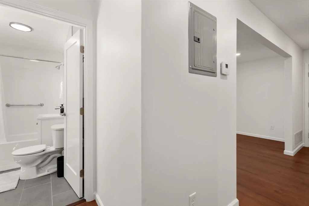1 bed, 1 bath apartment for rent at 47 Bayberry Dr Unit 2, Sharon — photo 17 of 23