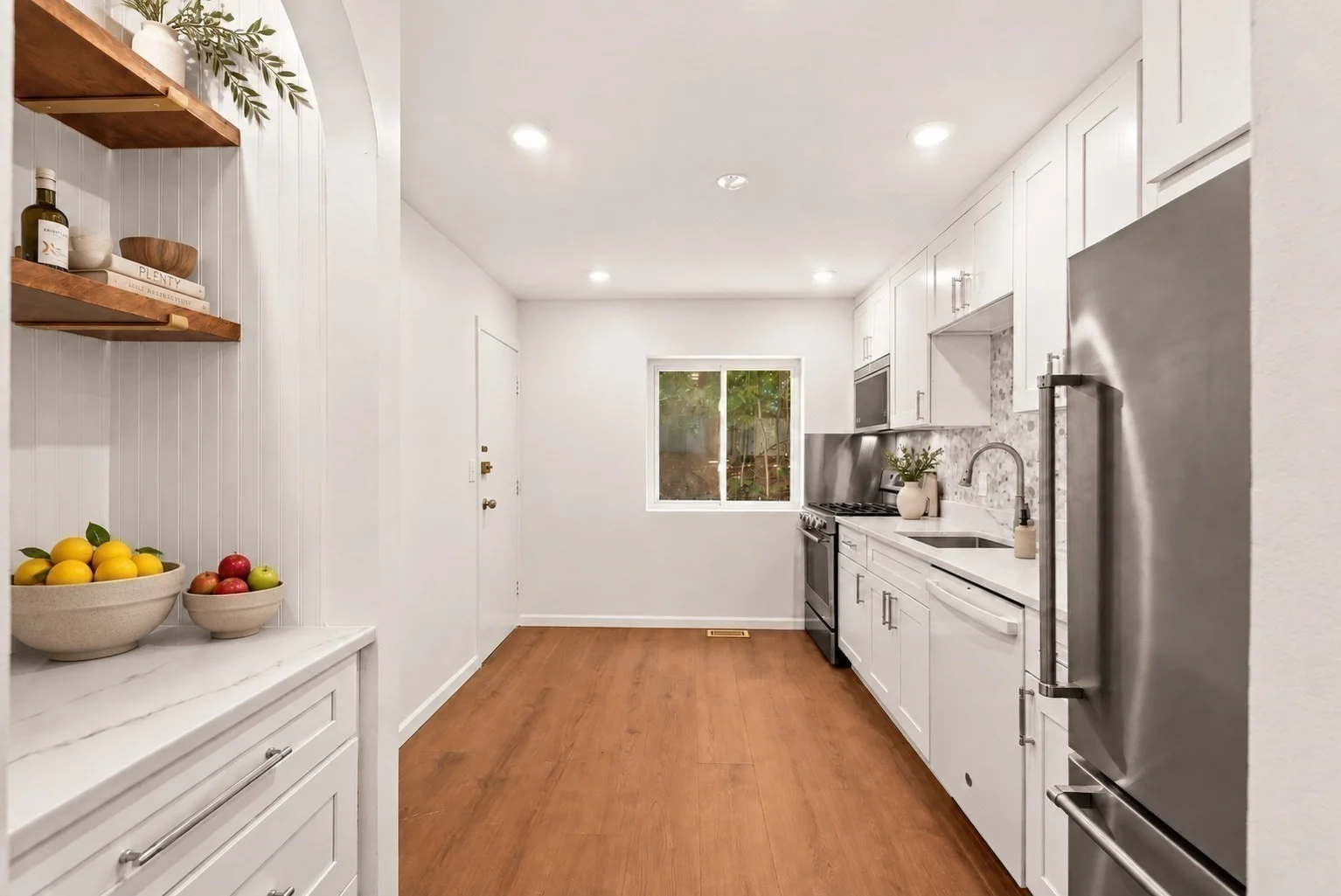 1 bed, 1 bath apartment for rent at 47 Bayberry Dr Unit 2, Sharon — photo 2 of 11