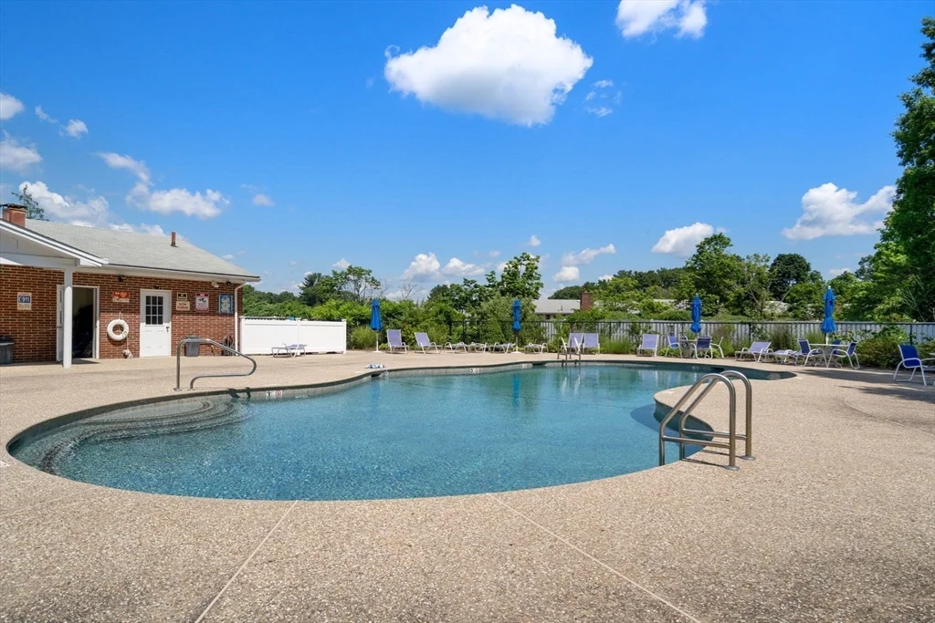 1 bed, 1 bath apartment for rent at 47 Bayberry Dr Unit 2, Sharon — photo 22 of 23