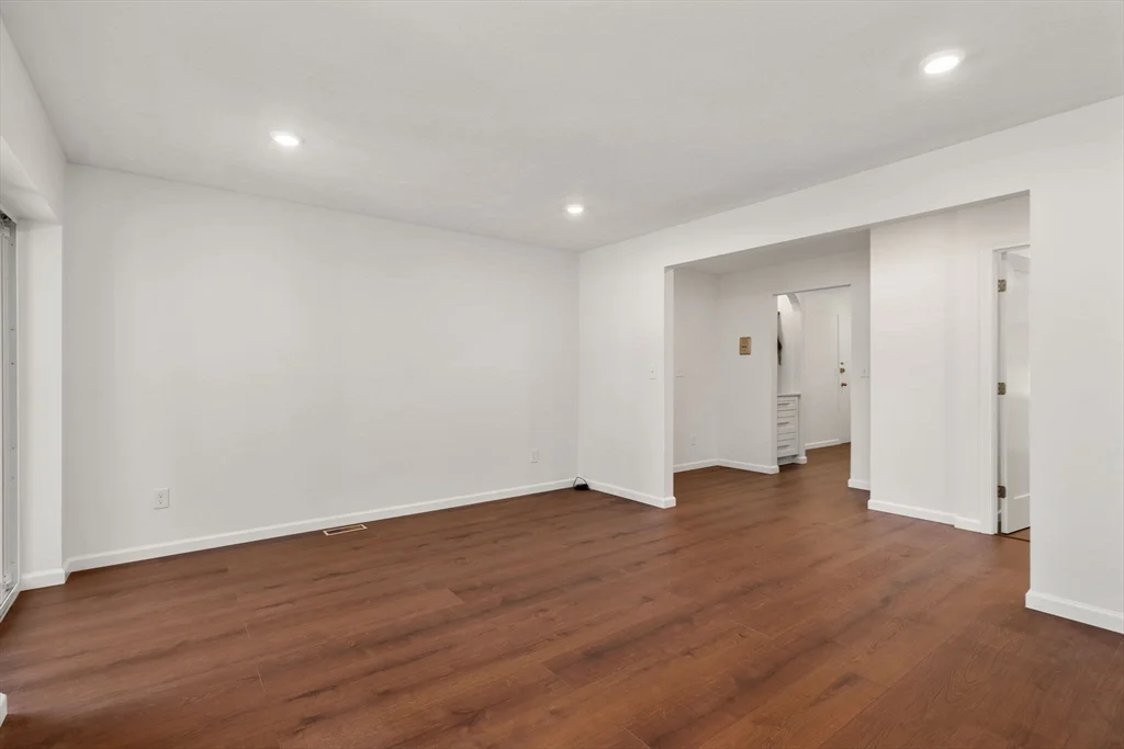 1 bed, 1 bath apartment for rent at 47 Bayberry Dr Unit 2, Sharon — photo 11 of 23