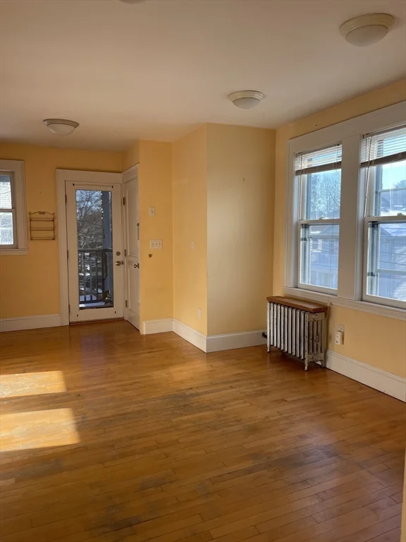 2 bed, 1 bath apartment for rent at 47 Berwick St Unit Unit 2, Belmont — photo 11 of 15
