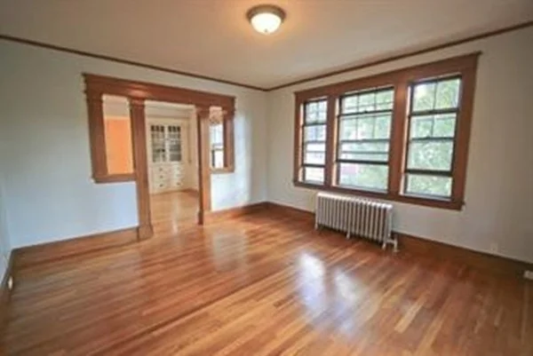 2 bed, 1 bath apartment for rent at 47 Berwick St Unit Unit 2, Belmont — photo 3 of 15