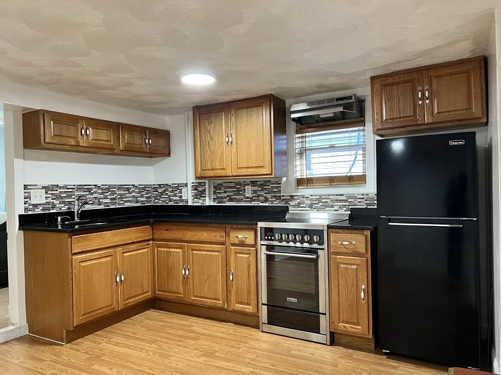 2 bed, 1 bath apartment for rent at 47 Bickford Unit B, Revere — photo 3 of 13