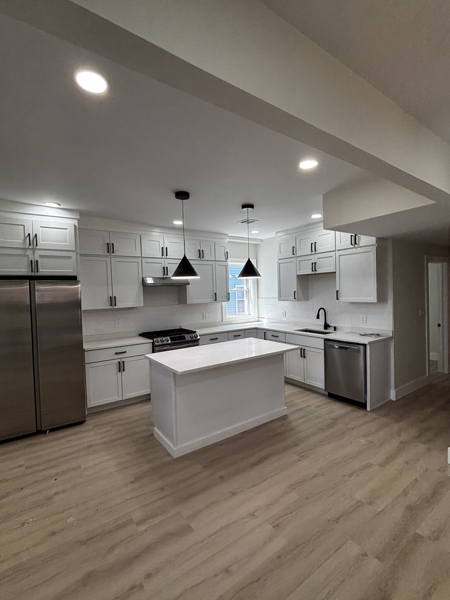 4 bed, 2 bath apartment for rent at 47 Brackett, Brighton