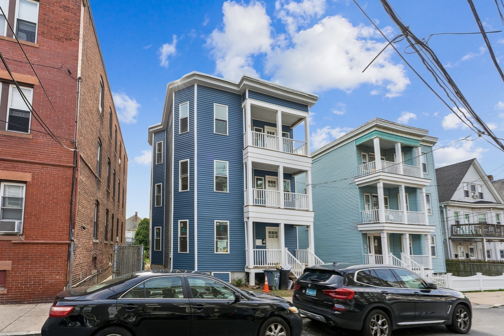 3 bed, 2 bath apartment for rent at 47 Brackett St Unit 1, Oak Square — photo 1 of 12