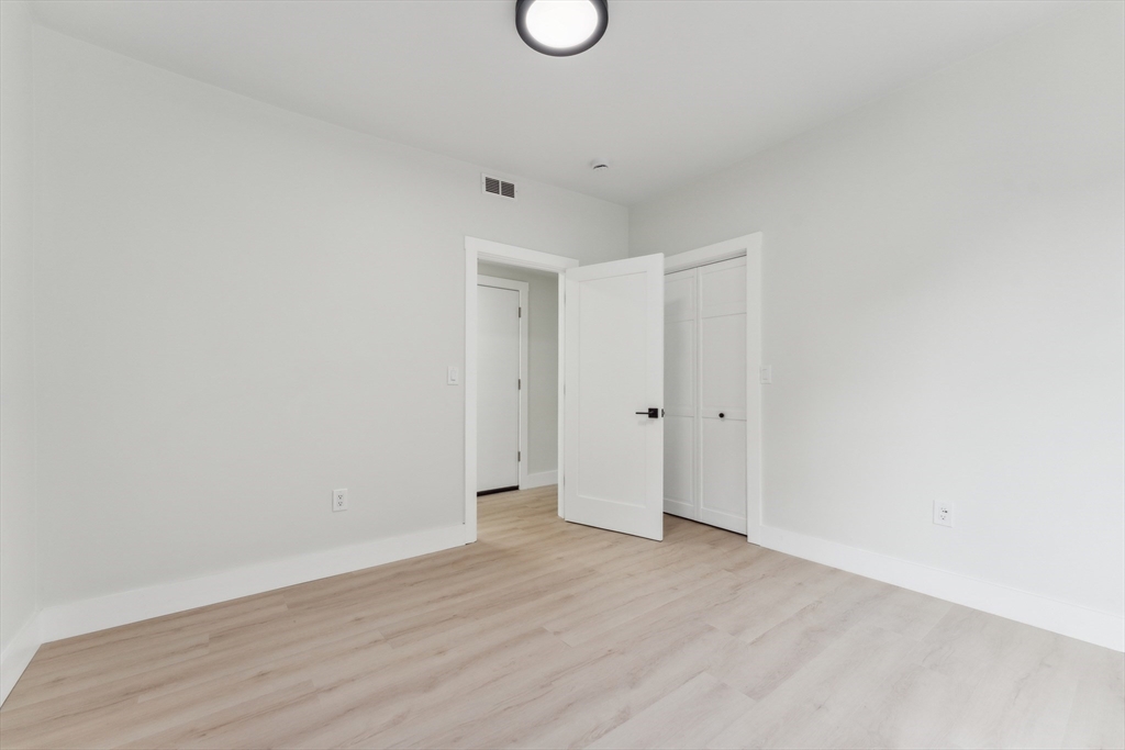 4 bed, 2 bath apartment for rent at 47 Brackett St Unit 2, Oak Square — photo 15 of 23
