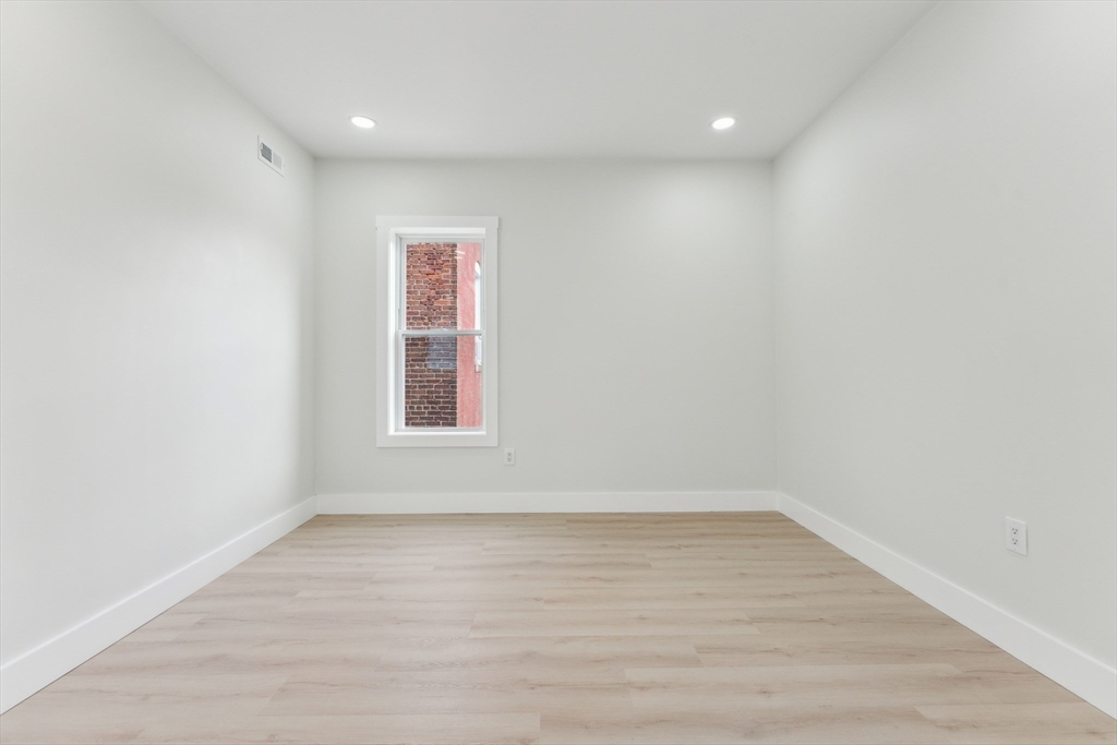 4 bed, 2 bath apartment for rent at 47 Brackett St Unit 2, Oak Square — photo 19 of 23
