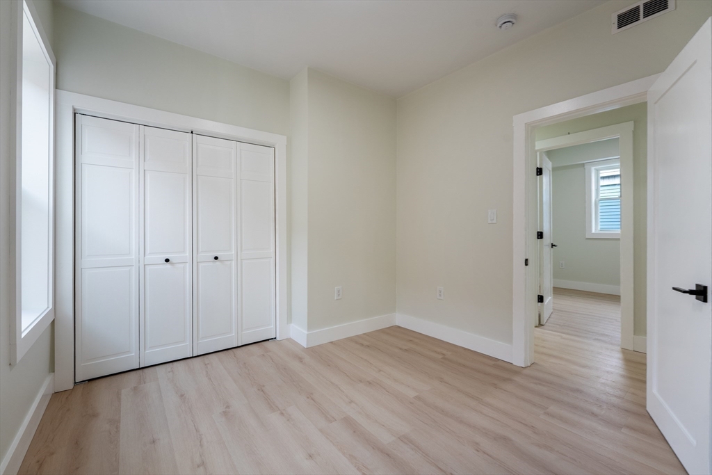 4 bed, 2 bath apartment for rent at 47 Brackett St Unit 2, Oak Square — photo 12 of 23