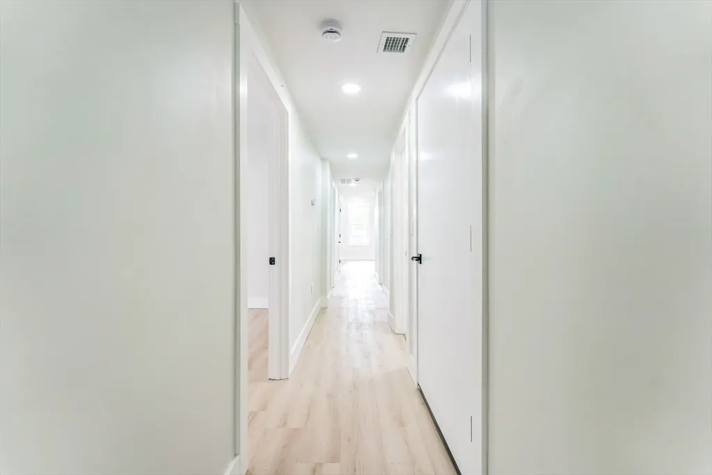4 bed, 2 bath apartment for rent at 47 Brackett St Unit 3, Oak Square — photo 21 of 34