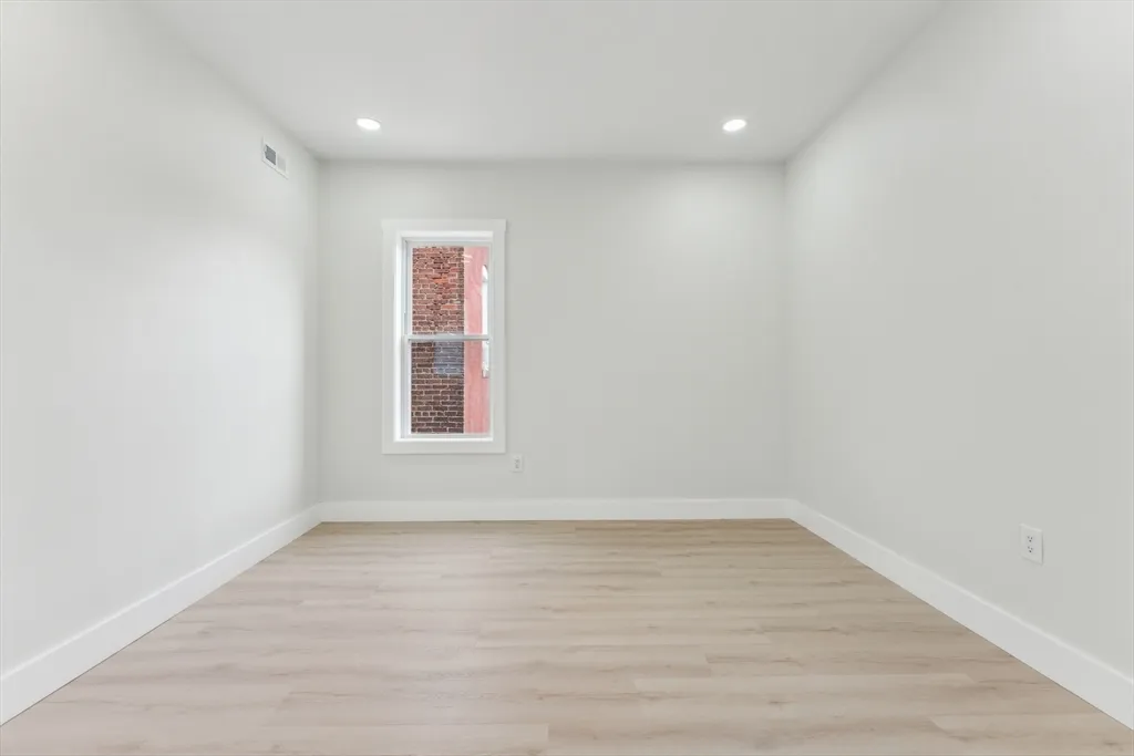 4 bed, 2 bath apartment for rent at 47 Brackett St Unit 3, Oak Square — photo 29 of 34