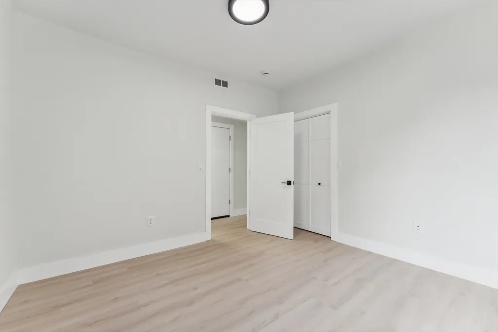 4 bed, 2 bath apartment for rent at 47 Brackett St Unit 3, Oak Square — photo 23 of 34