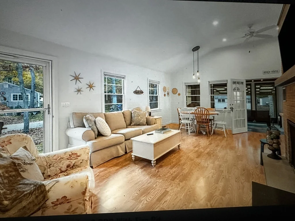3 bed, 1 bath apartment for rent at 47 Cappawack, Mashpee — photo 3 of 11