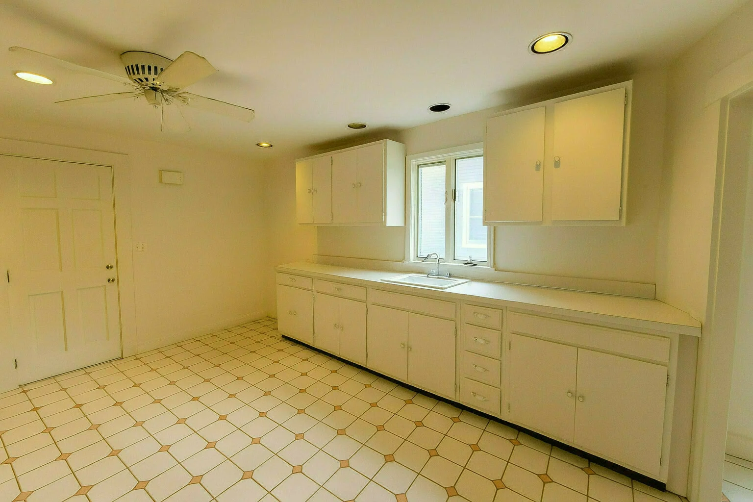 2 bed, 1 bath apartment for rent at 47 Chapman St Unit 47, Watertown — photo 10 of 33