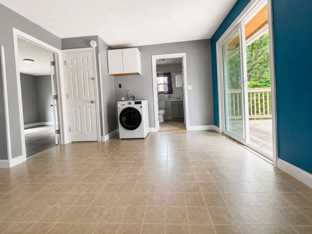 3 bed, 1 bath apartment for rent at 47 Church St Unit 2, Hudson — photo 10 of 26