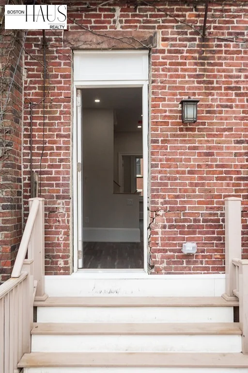 3 bed, 3 bath apartment for rent at 47 Clarendon St Unit 1, South End — photo 12 of 13