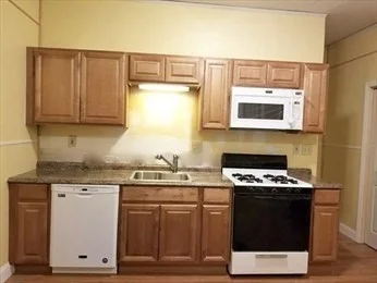 1 bed, 1 bath apartment for rent at 47 Cocasset St Unit 1, Foxboro — photo 4 of 13