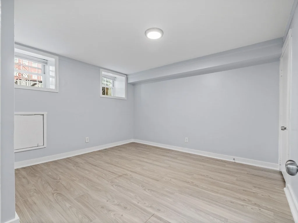 3 bed, 1 bath apartment for rent at 47 Coleman Unit 1, Boston — photo 6 of 10