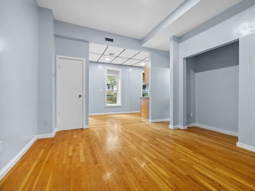 3 bed, 1 bath apartment for rent at 47 Coleman Unit 1, Boston — photo 2 of 10