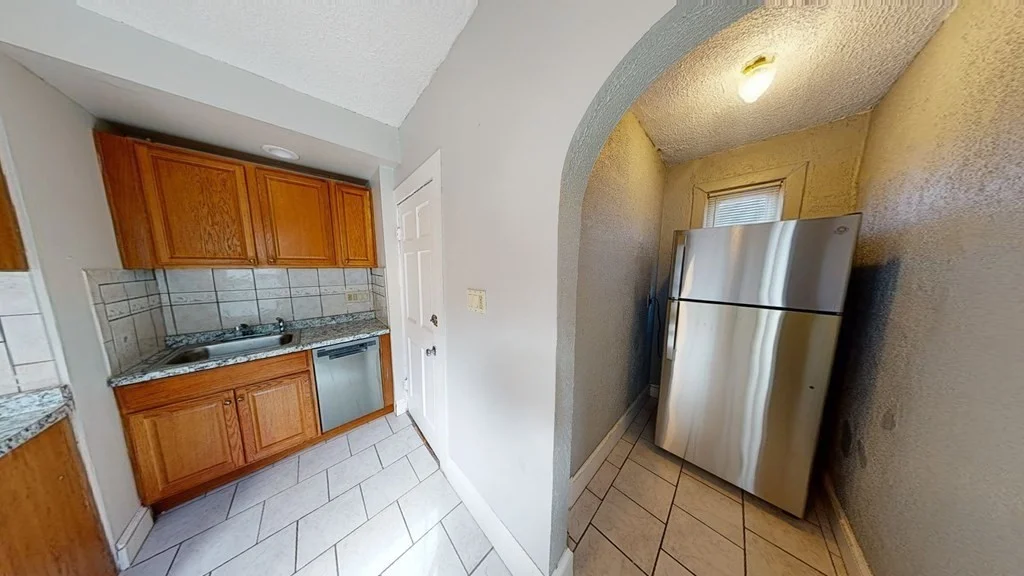 3 bed, 1 bath apartment for rent at 47 Crawford St Unit 2, Boston — photo 6 of 33
