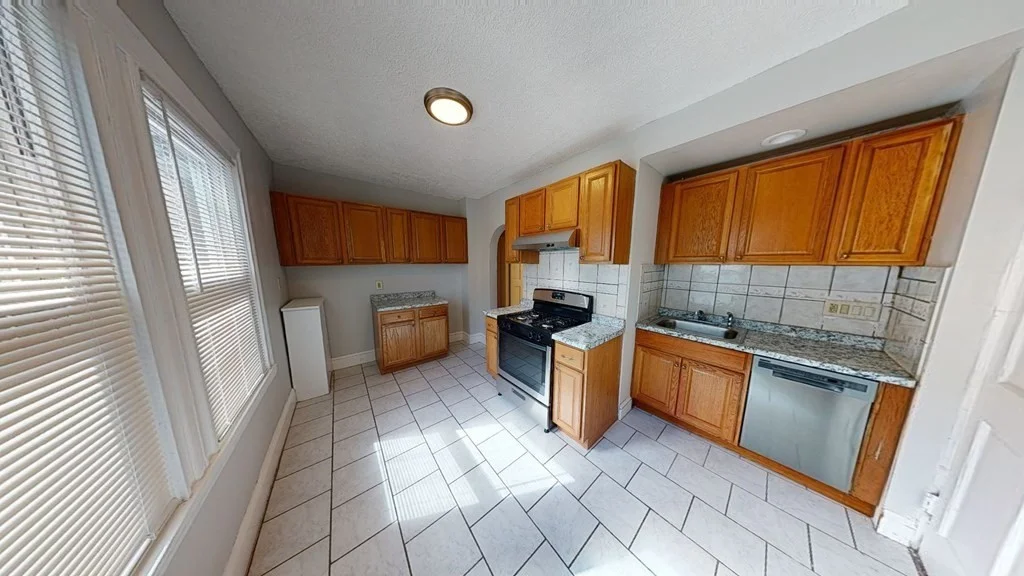 3 bed, 1 bath apartment for rent at 47 Crawford St Unit 2, Boston — photo 3 of 33