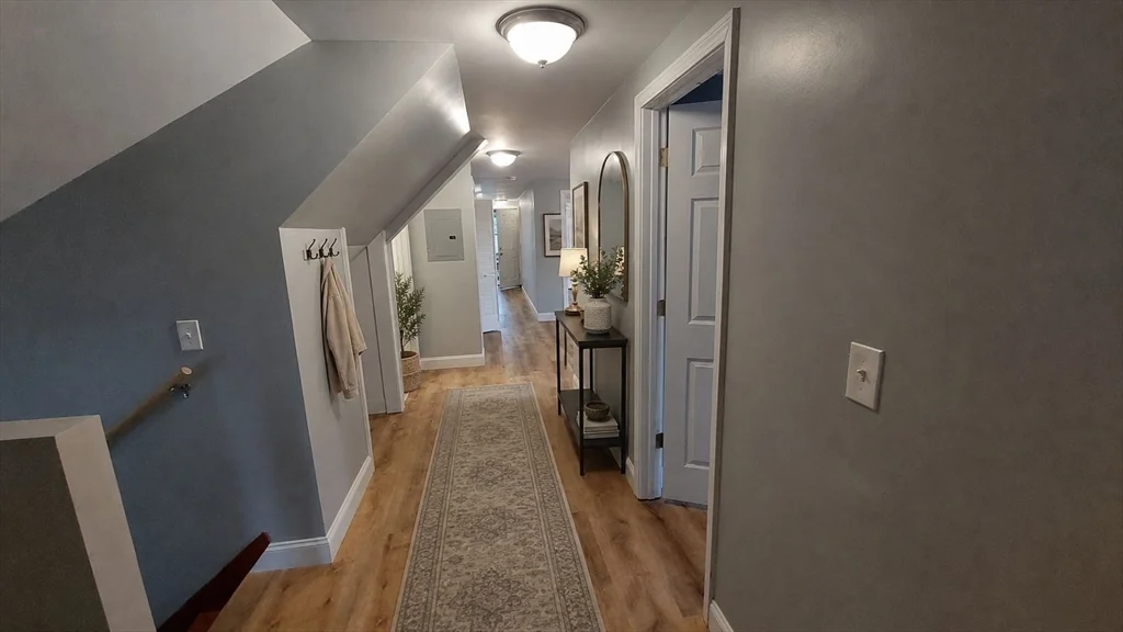 3 bed, 1 bath apartment for rent at 47 Dale St Unit 3, Roxbury — photo 5 of 14