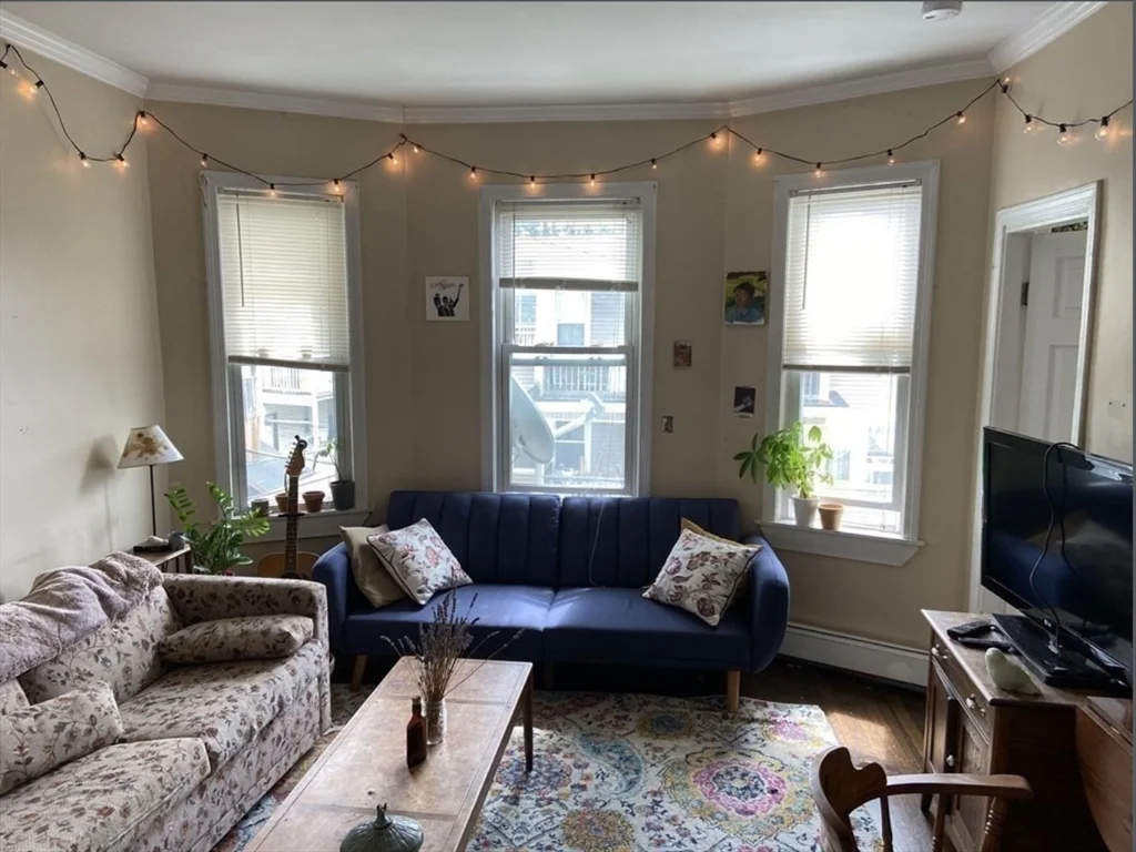 4 bed, 1 bath apartment for rent at 47 Dalrymple St Unit 3, Jamaica Plain — photo 1 of 13