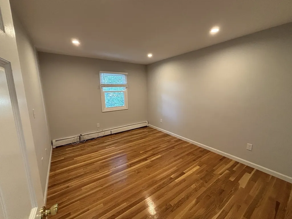 4 bed, 2 bath apartment for rent at 47 Dighton St Unit 2, Brighton — photo 8 of 12