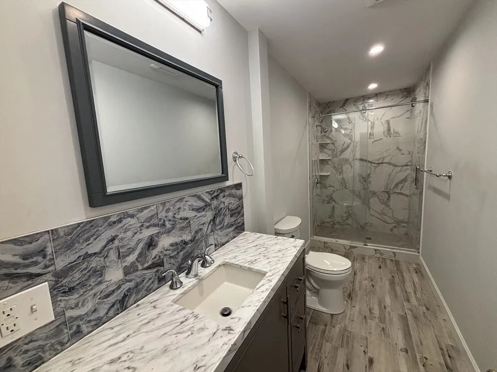 4 bed, 2 bath apartment for rent at 47 Dighton St Unit 2, Brighton — photo 11 of 12