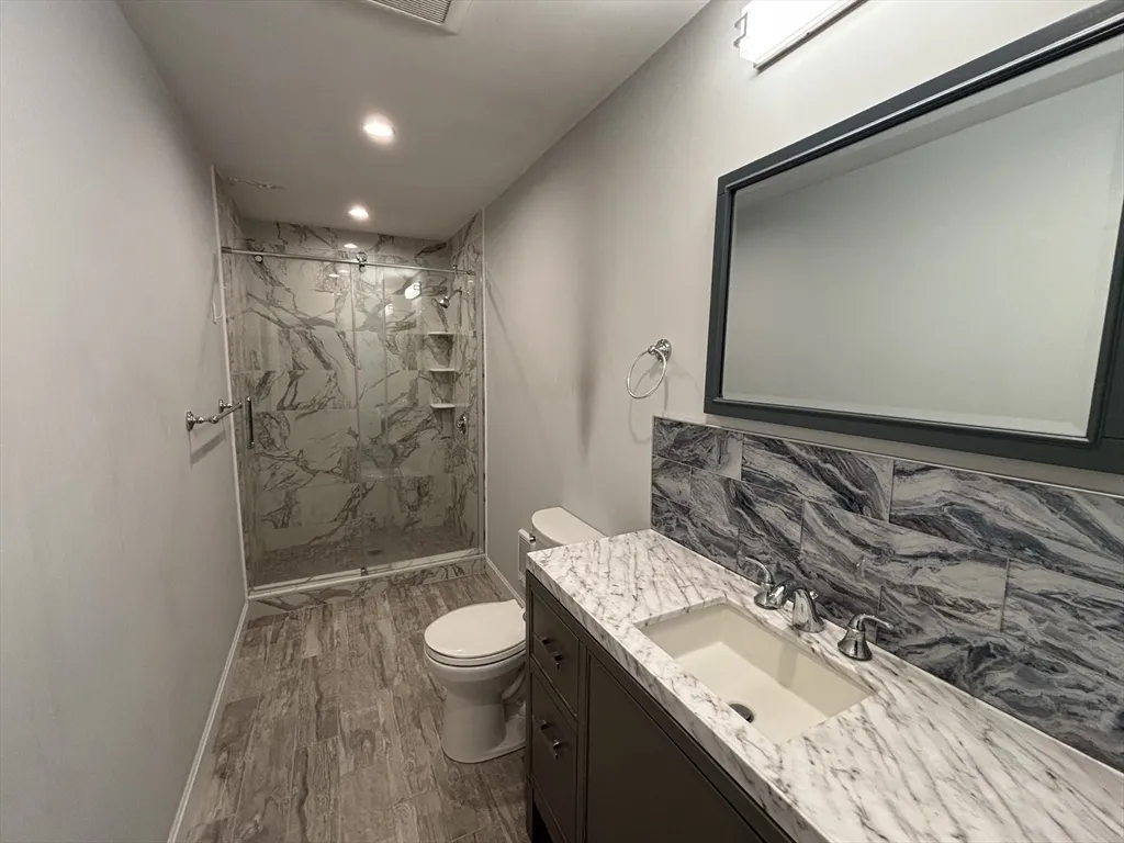 4 bed, 2 bath apartment for rent at 47 Dighton St Unit 2, Brighton — photo 10 of 12