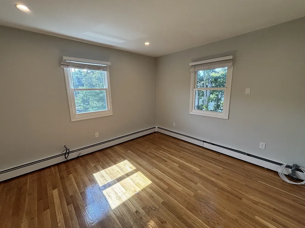 4 bed, 2 bath apartment for rent at 47 Dighton St Unit 2, Brighton — photo 9 of 12