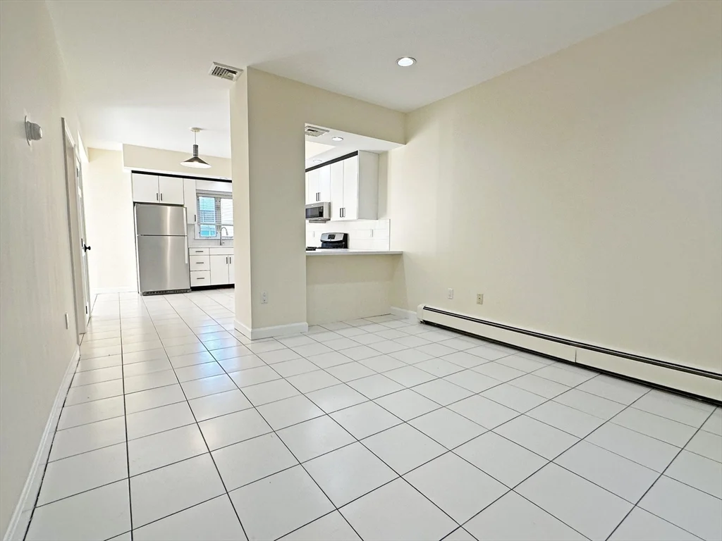 3 bed, 2 bath apartment for rent at 47 Eddy St Unit N/A, West Newton — photo 9 of 17
