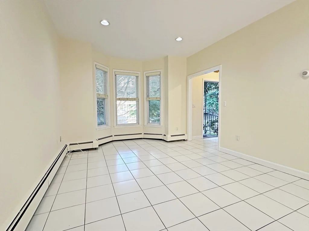 3 bed, 2 bath apartment for rent at 47 Eddy St Unit N/A, West Newton — photo 8 of 17