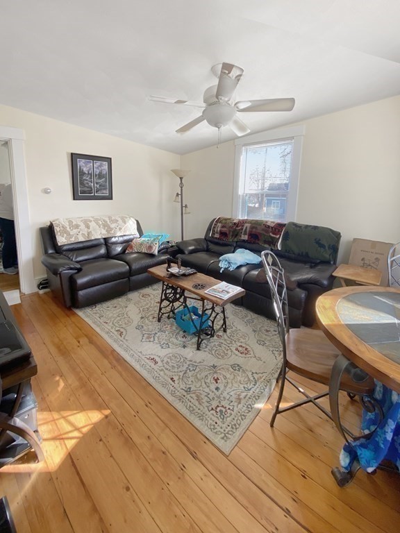 2 bed, 1.5 bath apartment for rent at 47 Elm St Unit 47, Woburn — photo 10 of 15