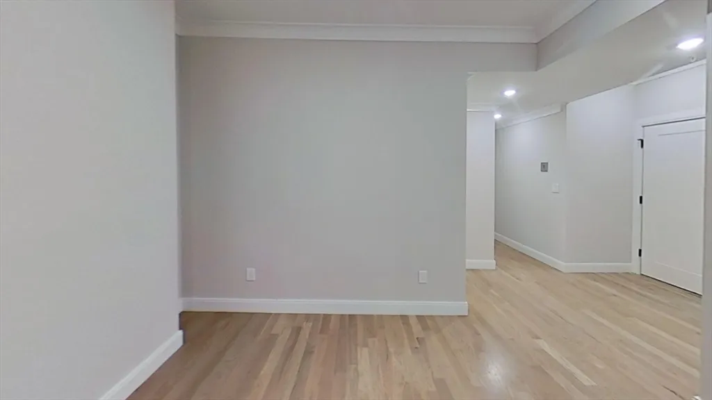 3 bed, 2 bath apartment for rent at 47 Englewood Ave Unit 1, Brighton — photo 4 of 5